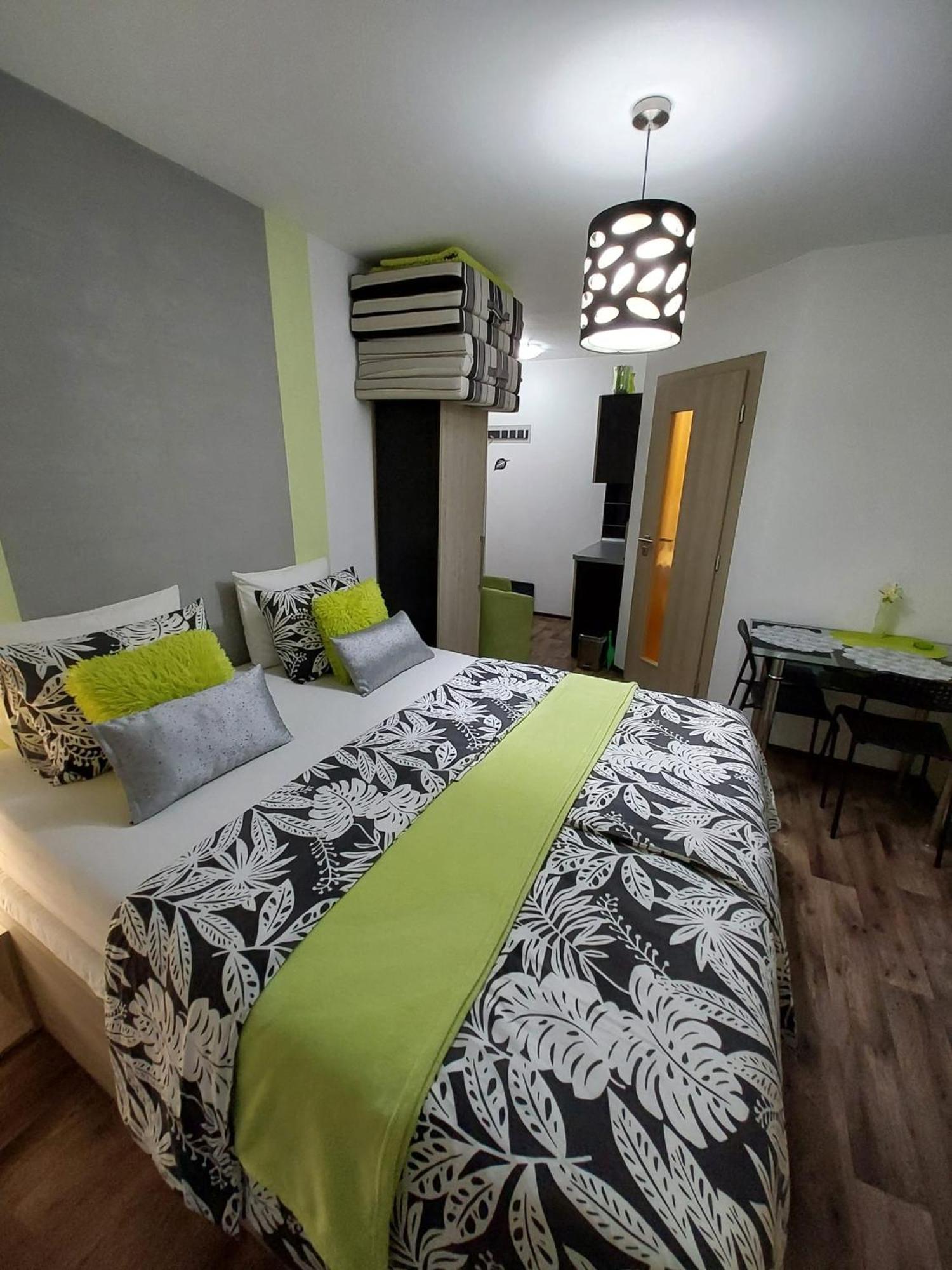 Freesia Homestay
